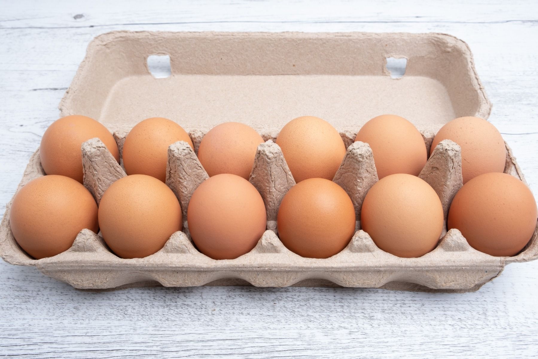 Free Range Medium Eggs - 1 Dozen